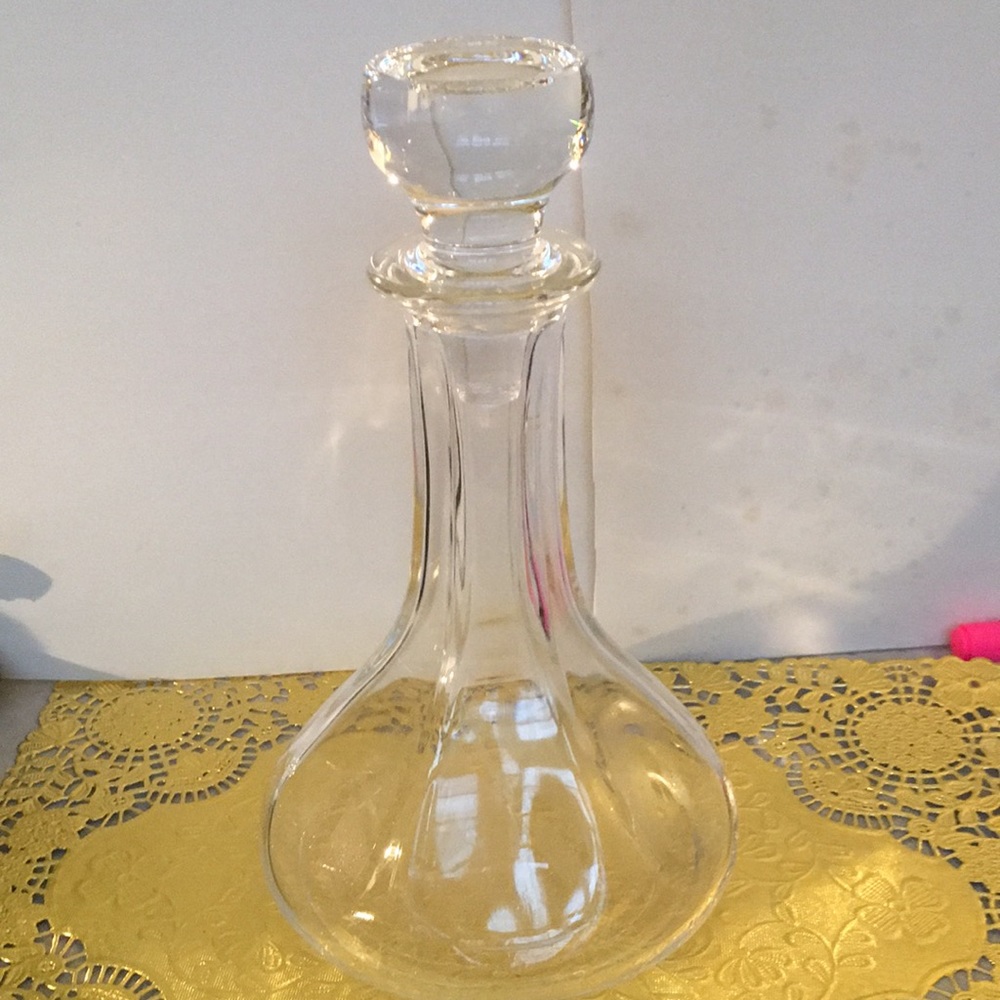 Glass Wine Carafe with stopper